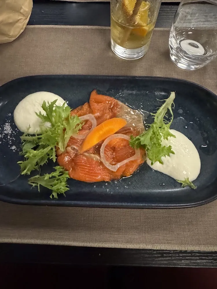 Carpaccio de Truite Crème de Raifort